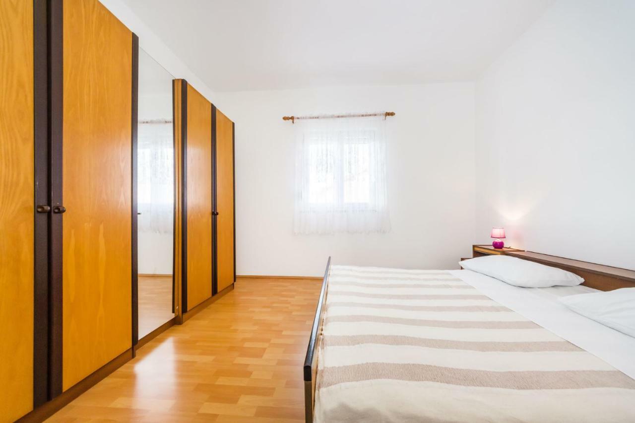 Apartment Culina Pridraga Exteriör bild